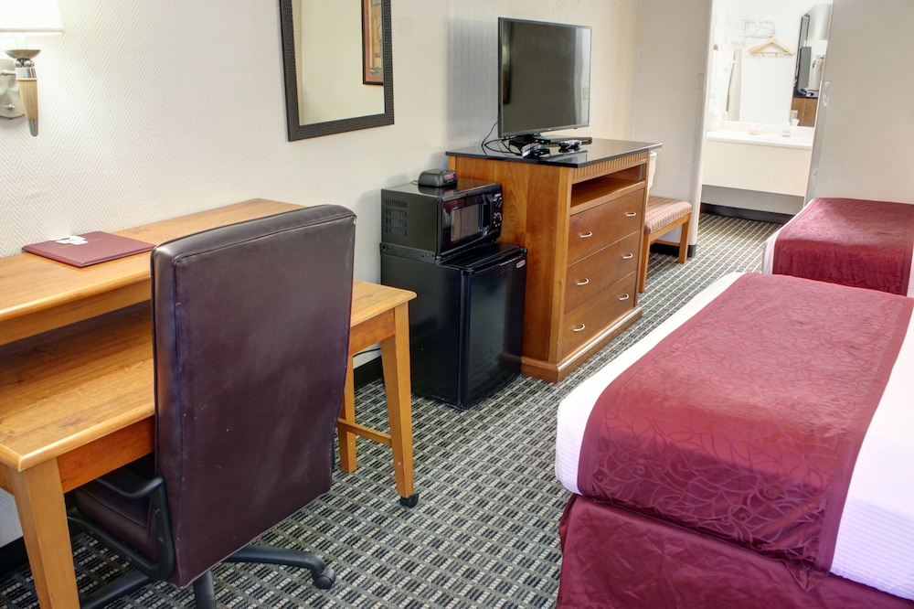 Baymont By Wyndham Grand Junction Hotel 27/35