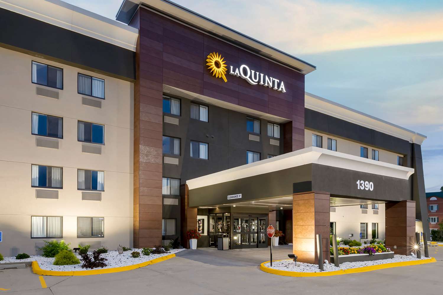 La Quinta Inn & Suites by Wyndham Des Moines West Clive 62/68