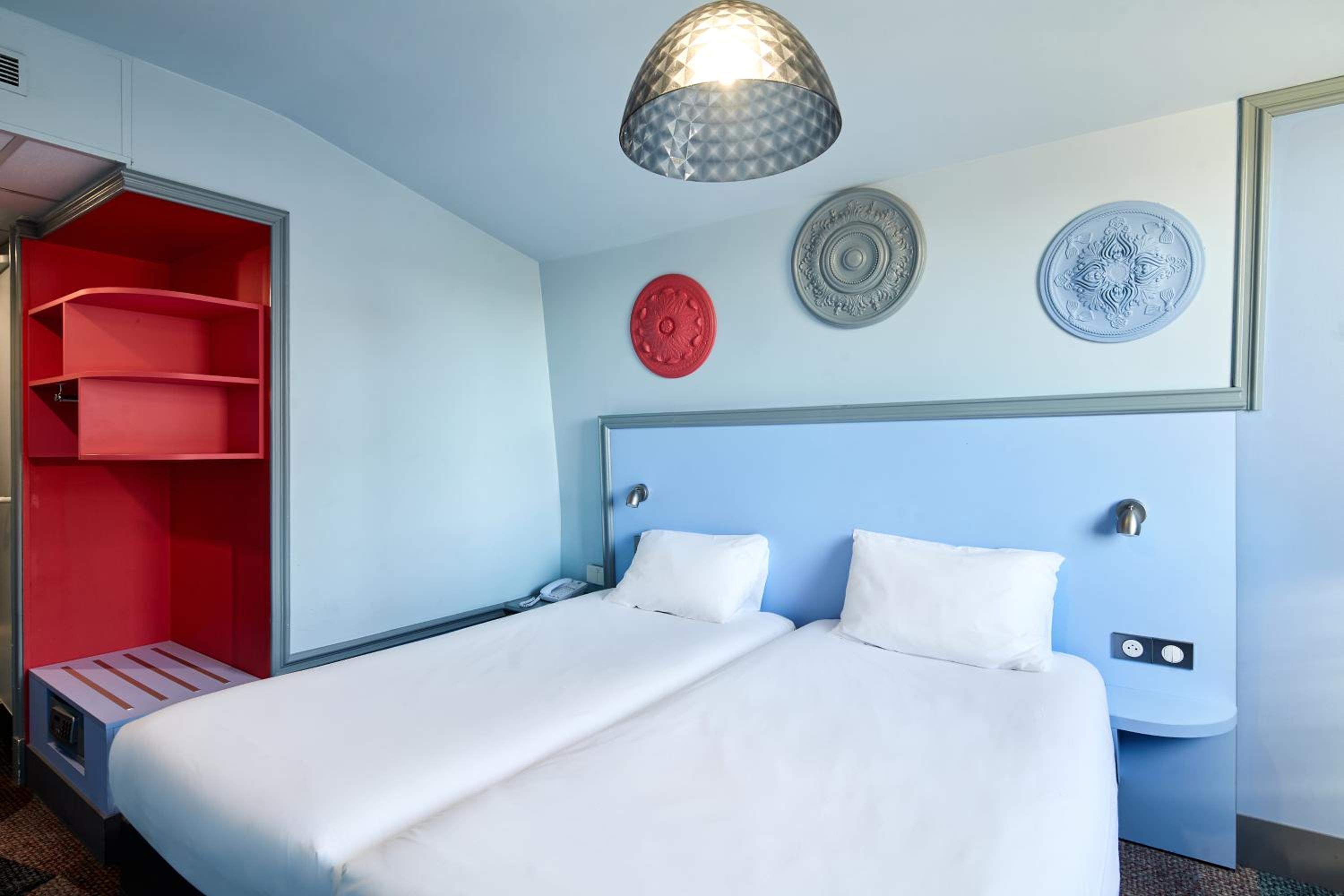 STANDARD, TWIN BEDS