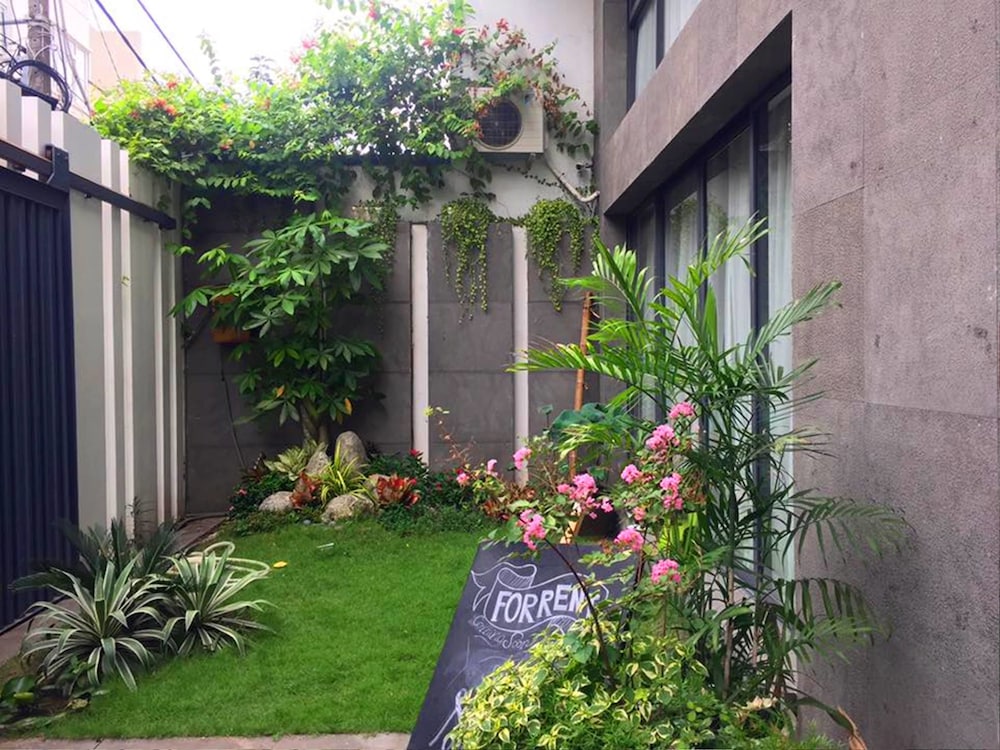 Sen Boutique House 63/69