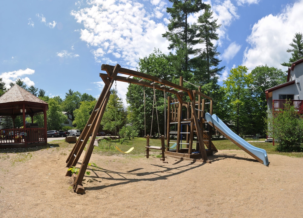 Attitash Mountain Village 25/50