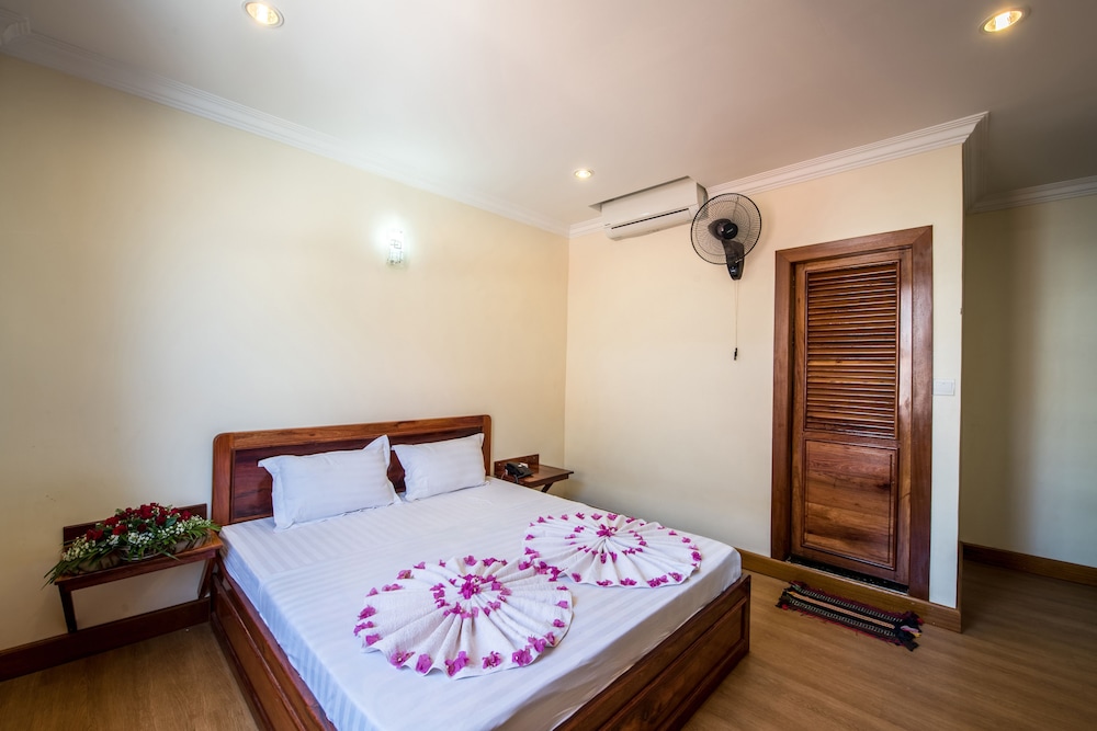 Seng Hout Hotel 15/53