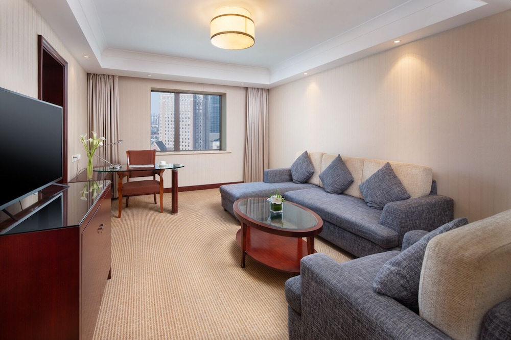 Jianguo Hotel Shanghai 40/56