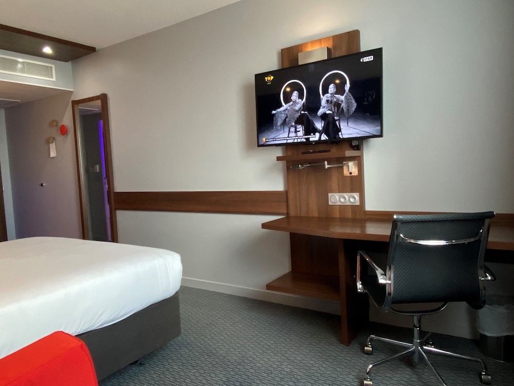 HOLIDAY INN EXPRESS DIJON 45/69