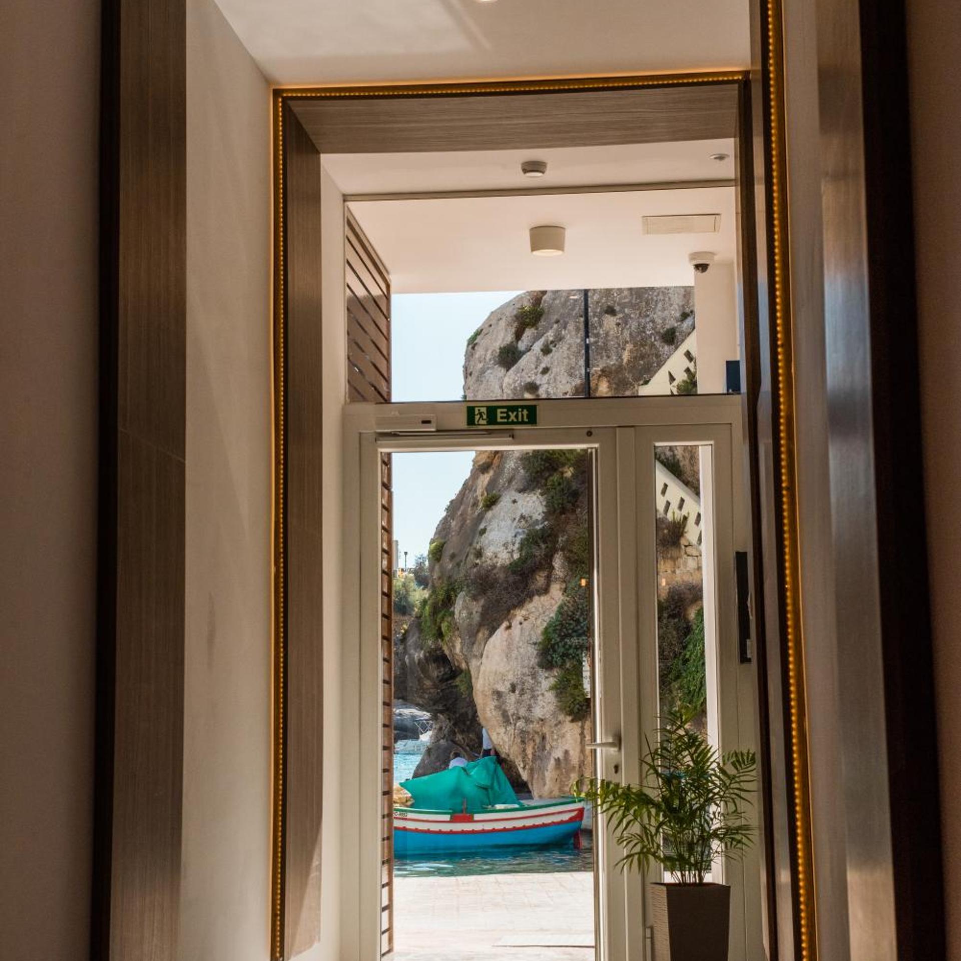 Blu Waters Boutique Hotel 27/44