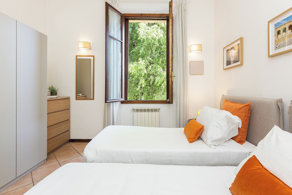 Rental In Rome Rosselli Palace Apartment 2 14/50