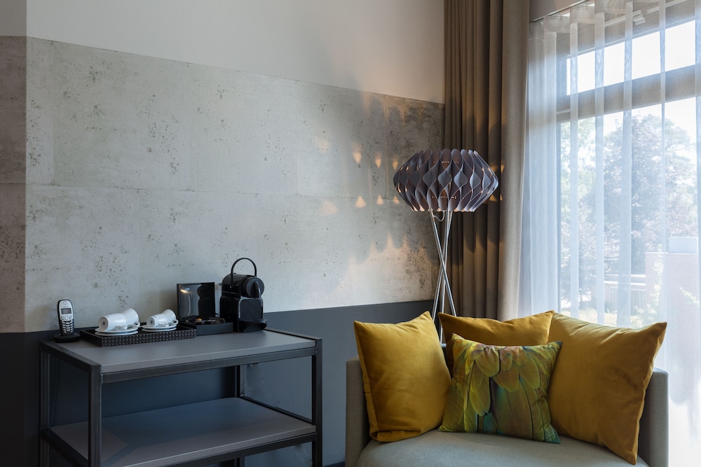 GOLDEN TULIP JAGERSHORST EINDHOVEN 44/50