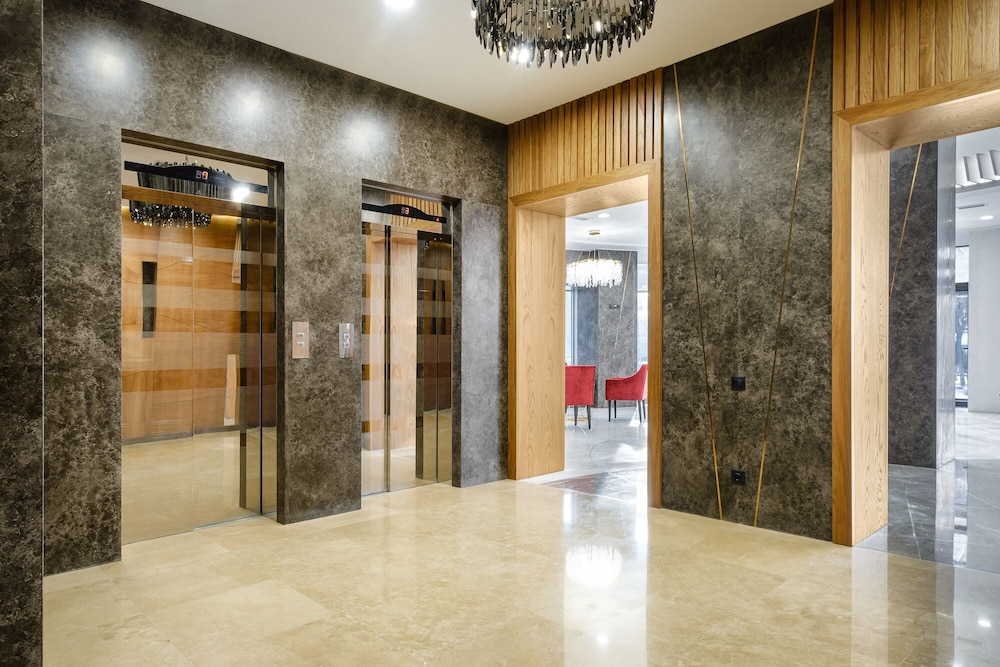 Grand Mildom Hotel 45/69