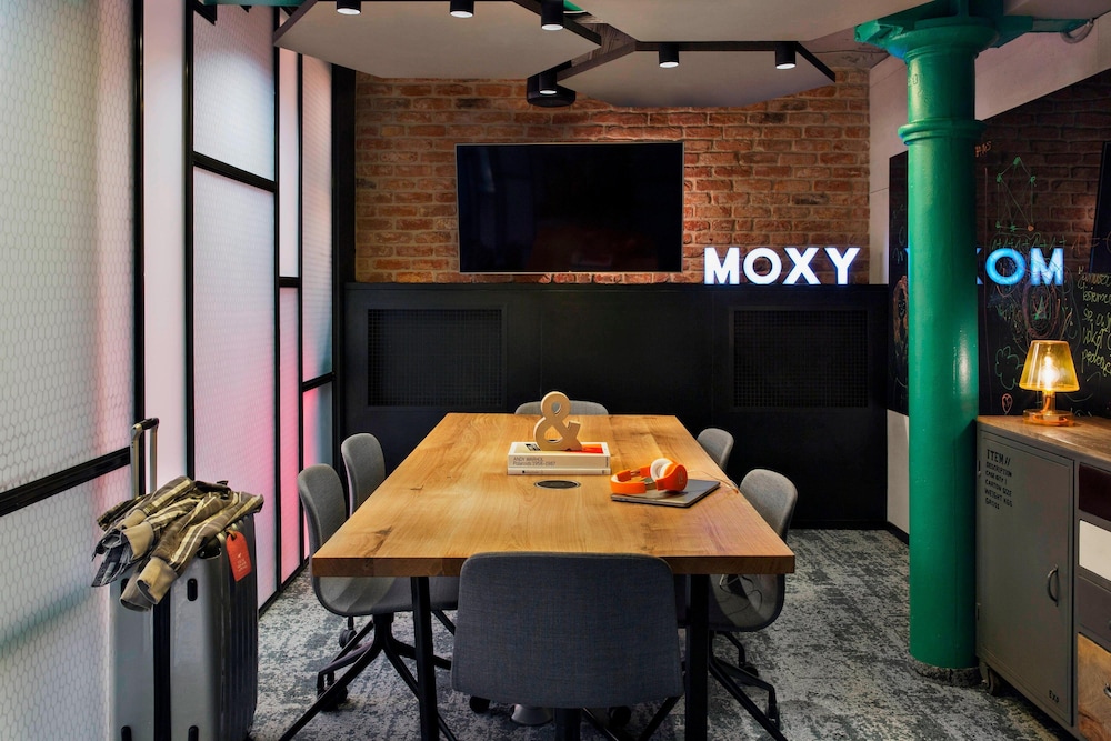 Moxy Warsaw Praga 41/42