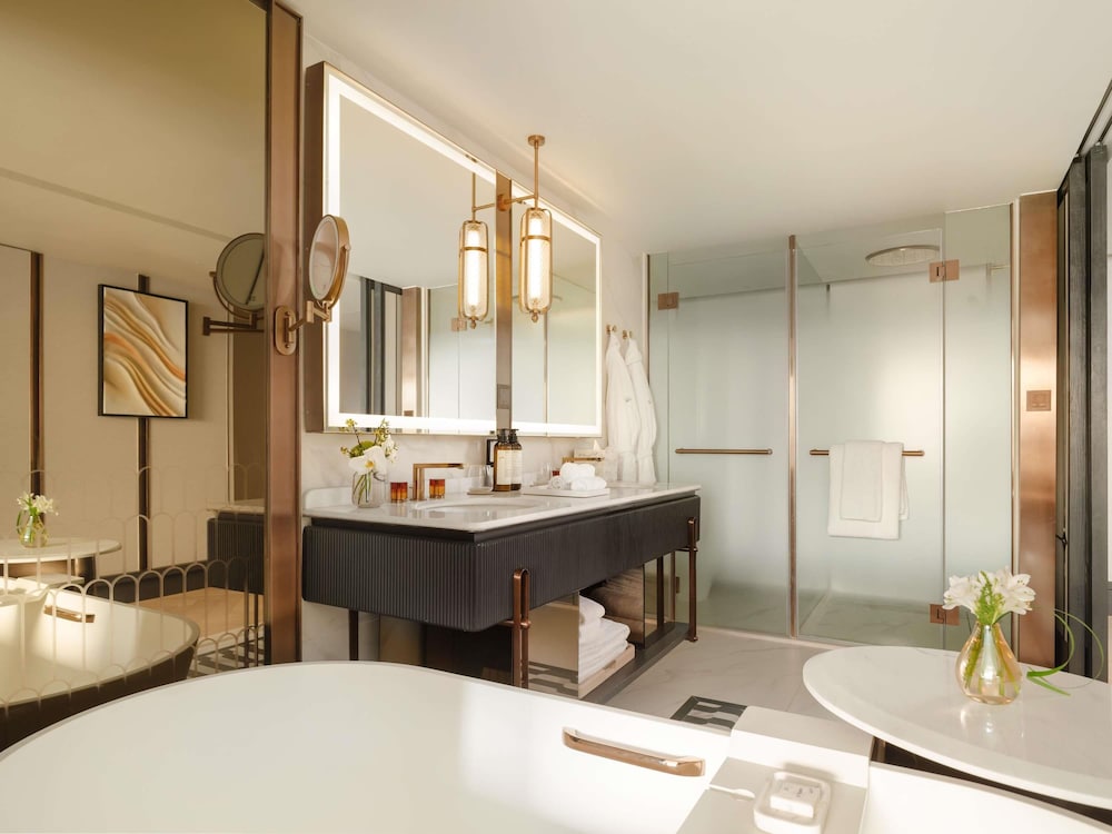 Fairmont Bangkok Sukhumvit 61/63