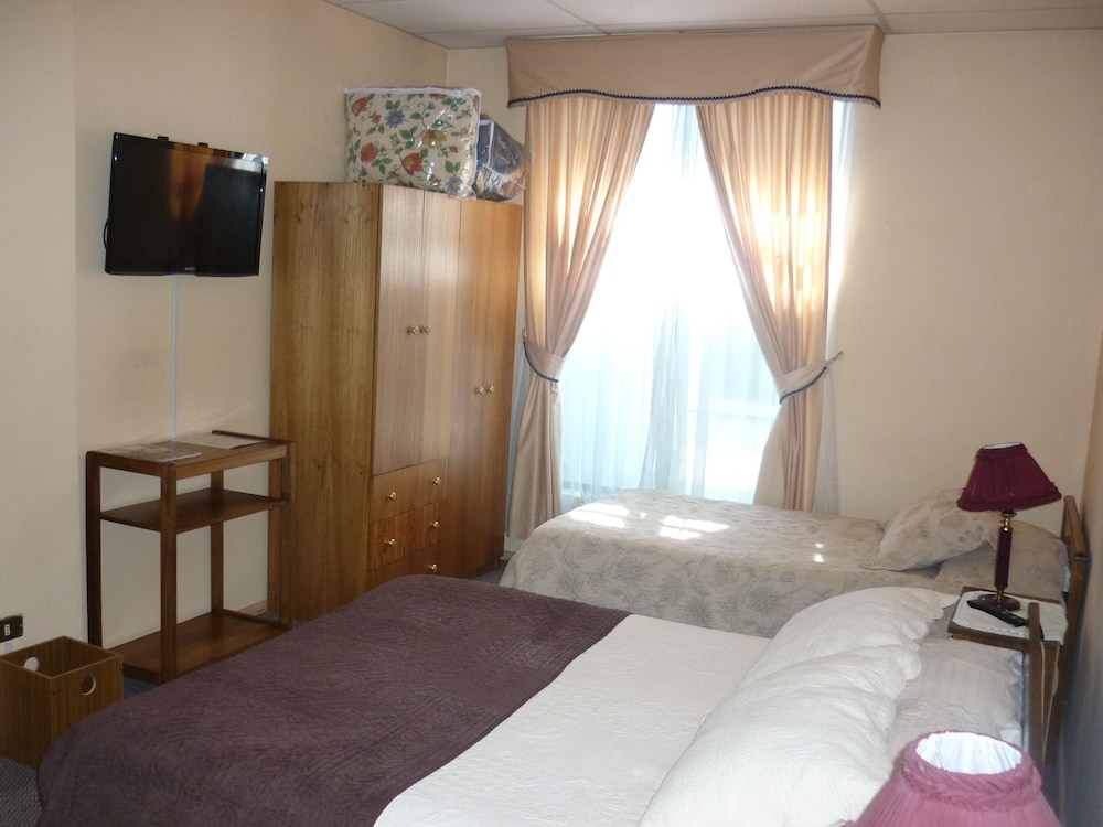 Hotel Esmeralda 15/30