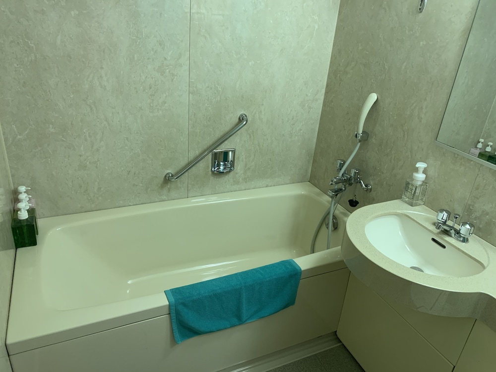 Suzuka Storia Hotel 50/50