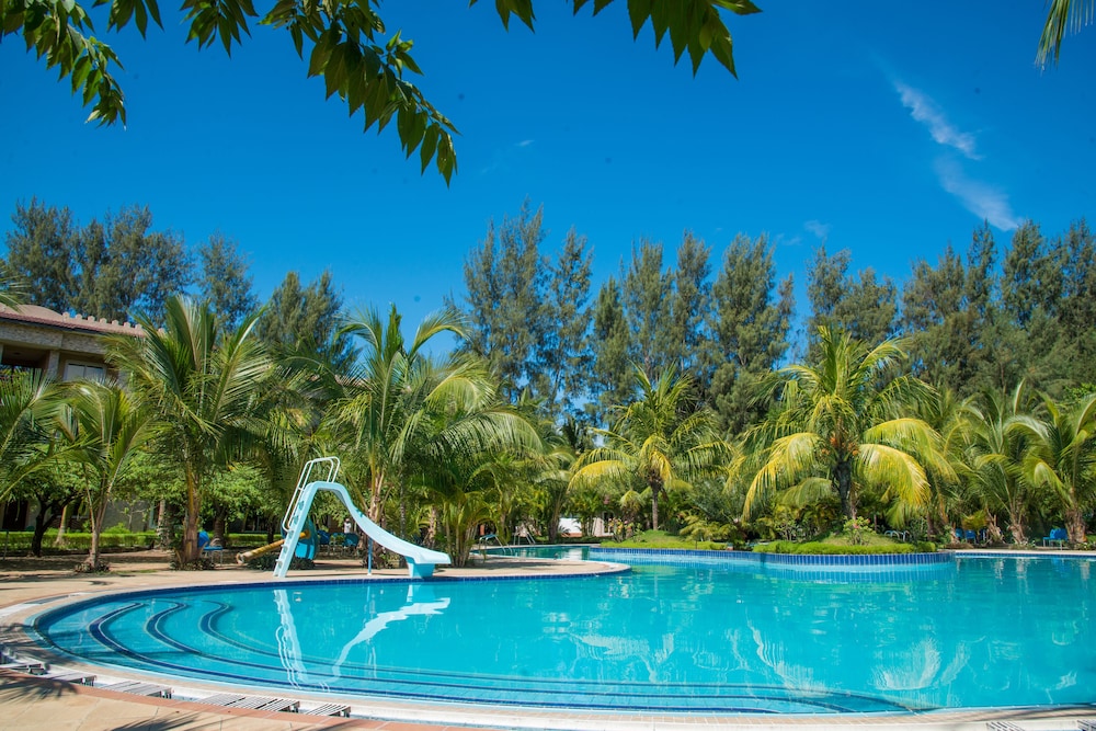 Sunrise Beach Resort 23/50