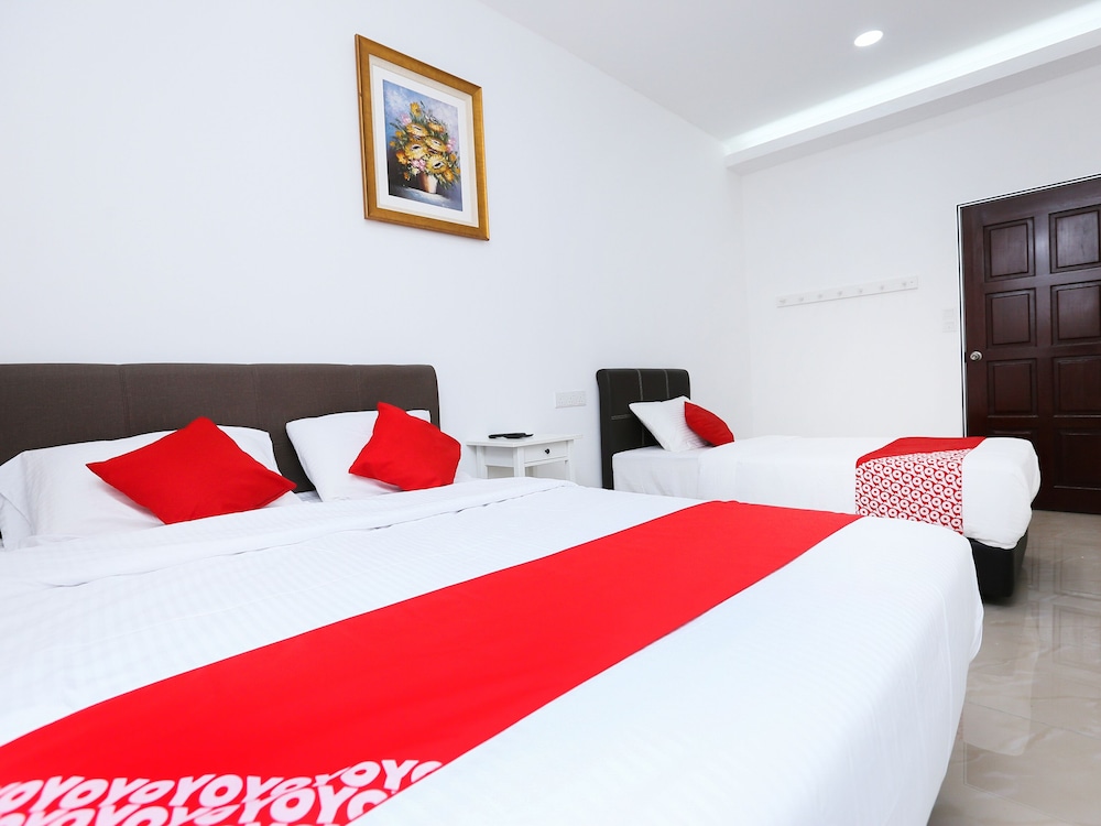 OYO 90090 Roselyn Inn 2 17/27