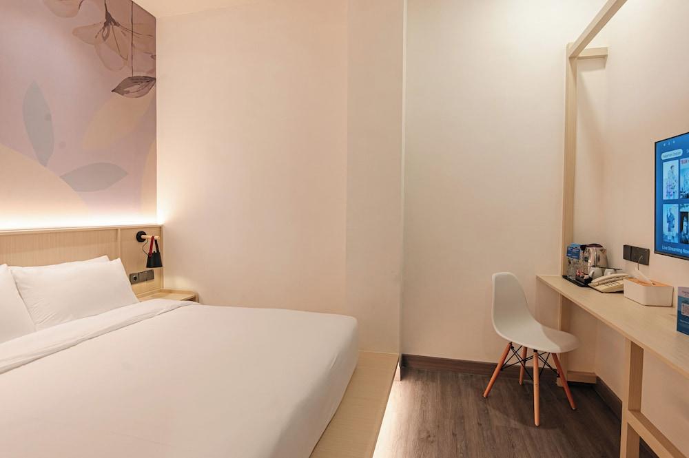 TRUSTY Twinbed Room