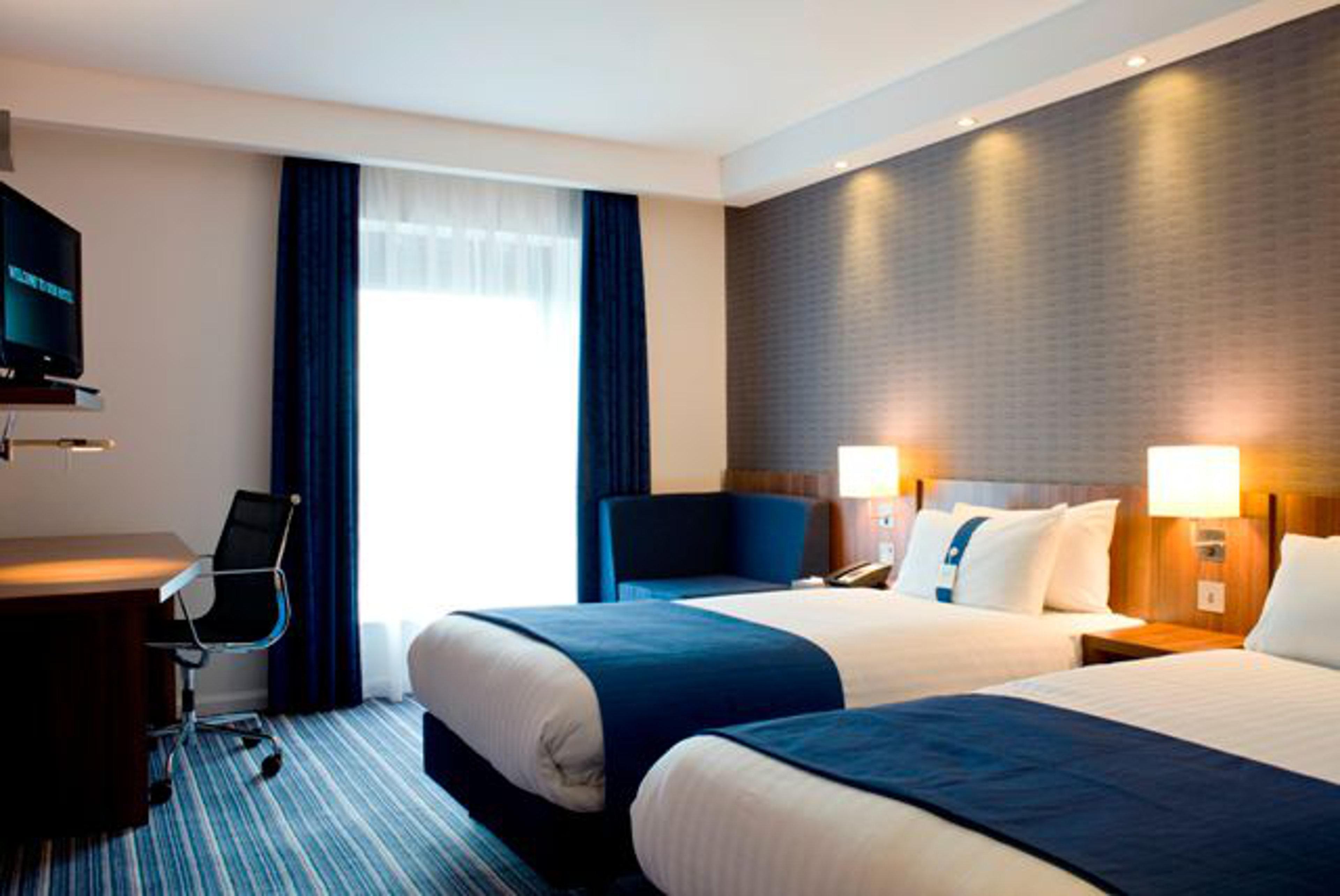 Standard, Twin Beds