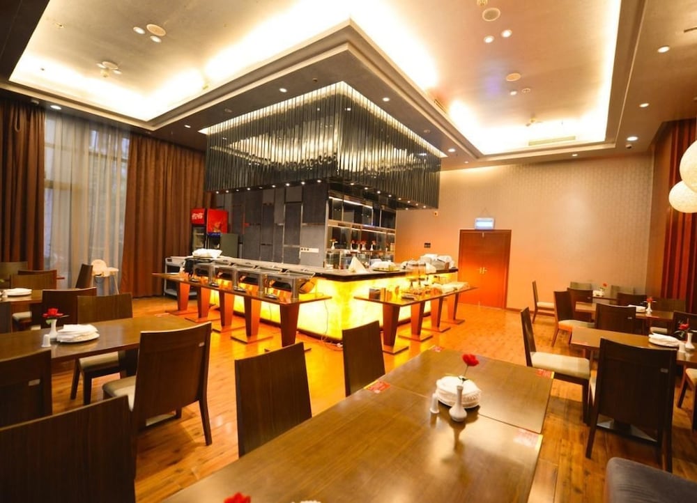 Metropolo Wuhan Sports Center Subway Station Dongfeng Avenue Hotel 19/23