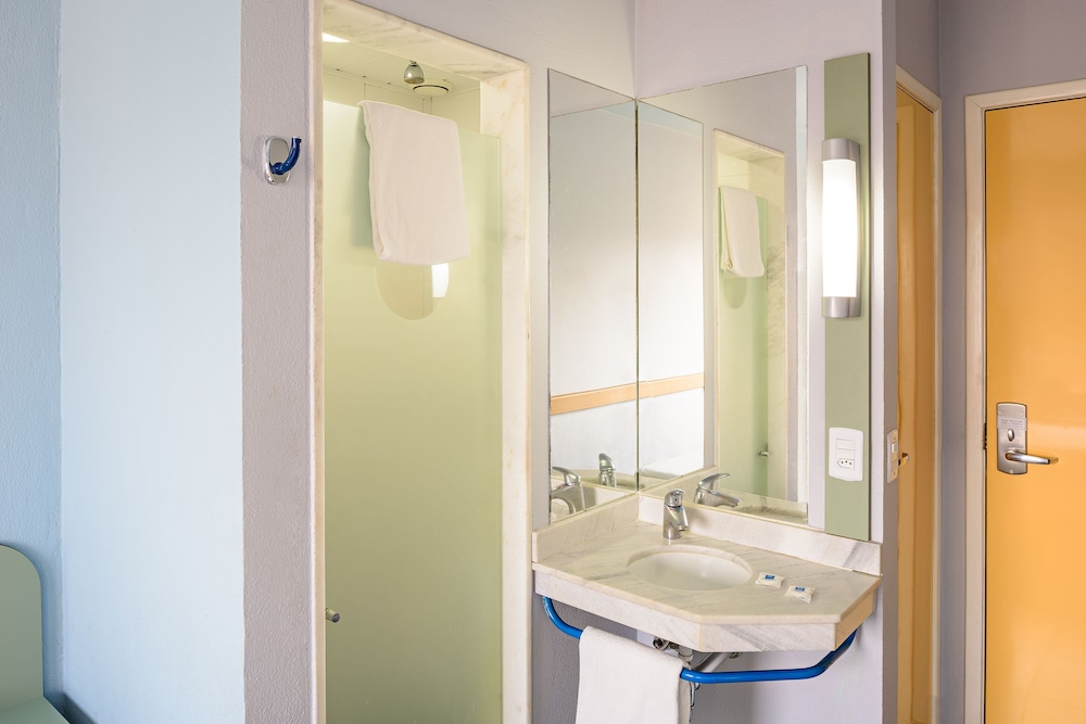 IBIS BUDGET BELEM 8/58