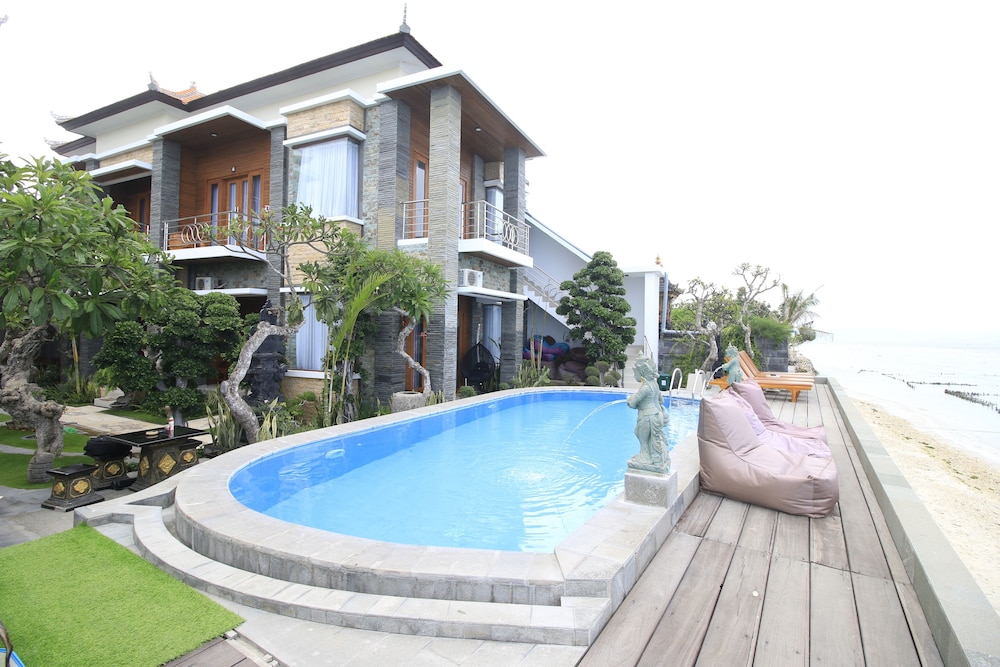 Green Beach Inn 18/22