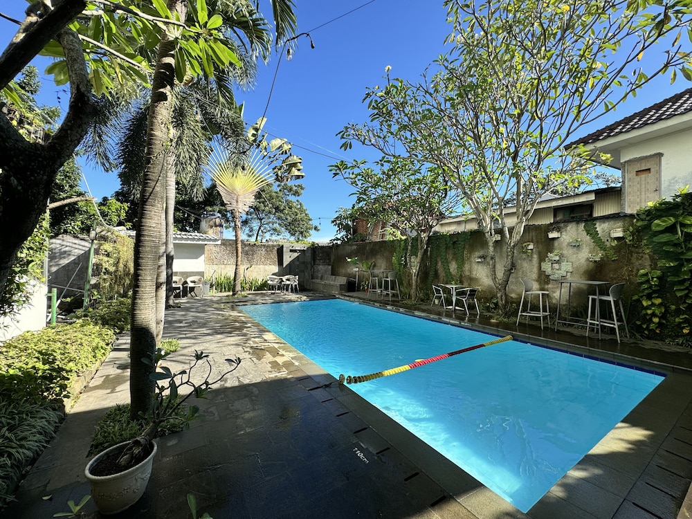 IZI Hotels 54/58