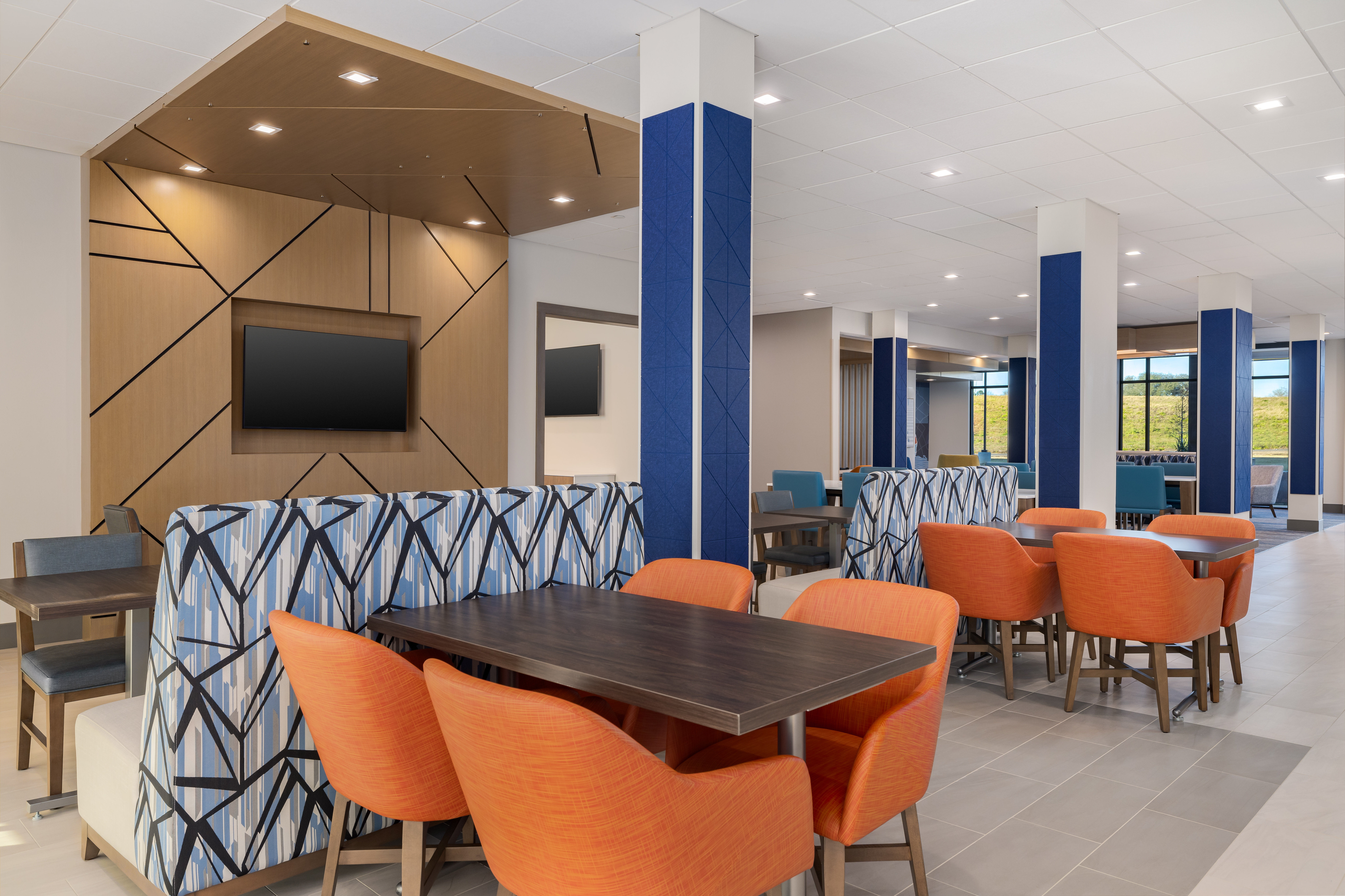 Holiday Inn Express & Suites Nacogdoches Southwest by IHG 42/49
