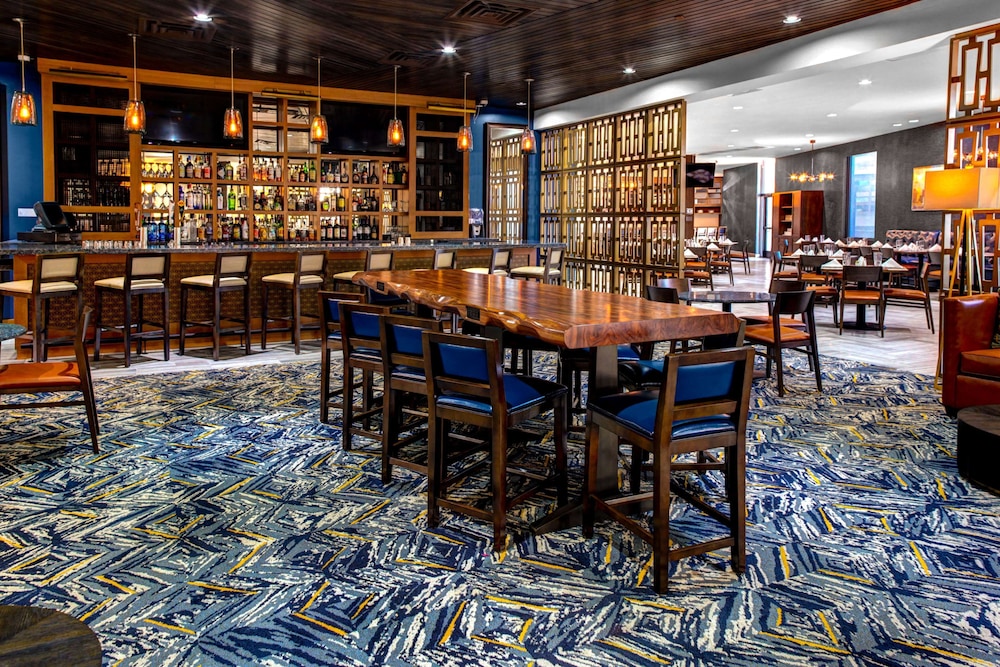 Doubletree By Hilton Hotel Arlington Dfw South 29/45