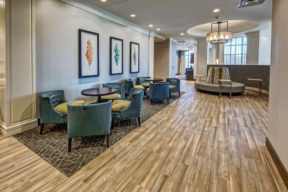 Hampton Inn Suites Franklin Berry Farms 36/44