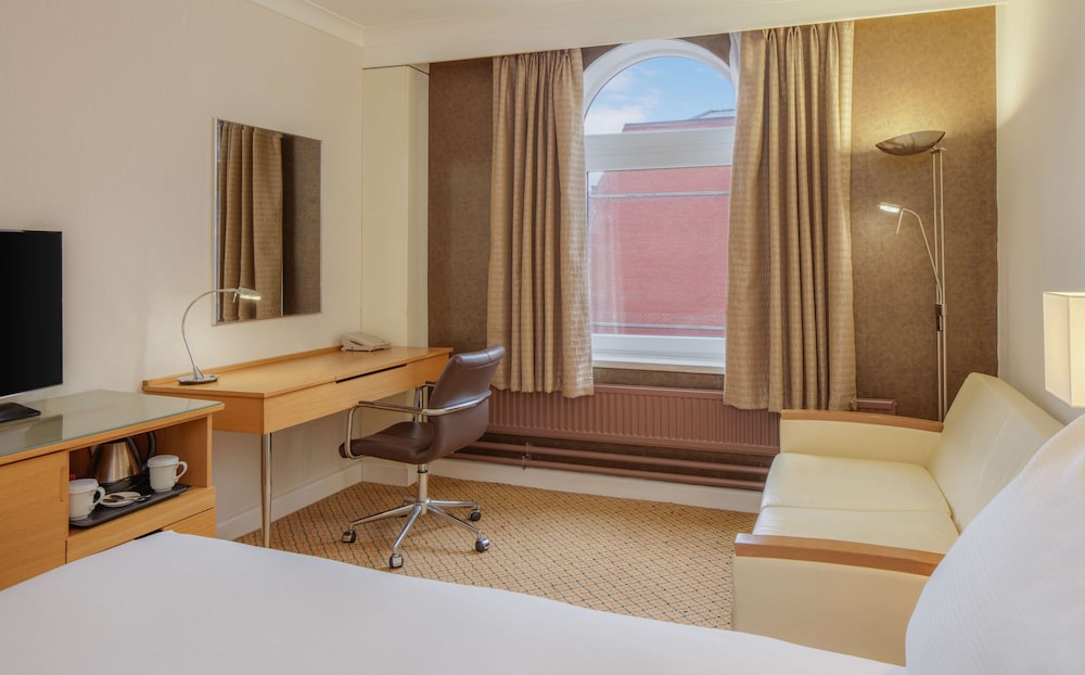 Hilton York 60/77