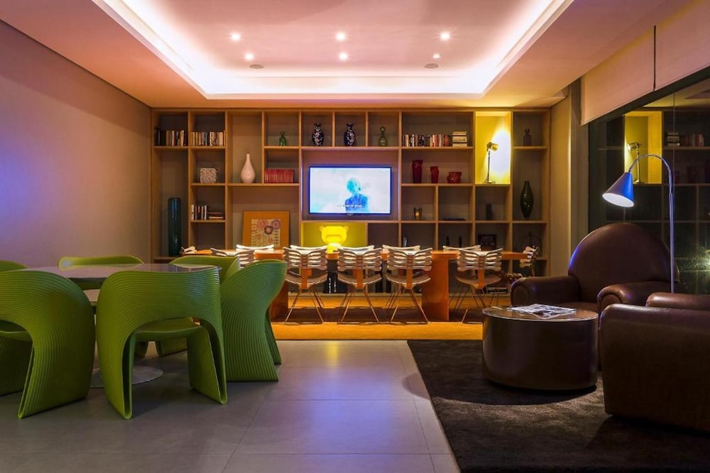 DMax Hotel 36/50