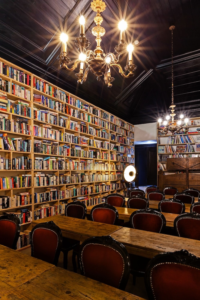 The Literary Man Obidos Hotel 62/66