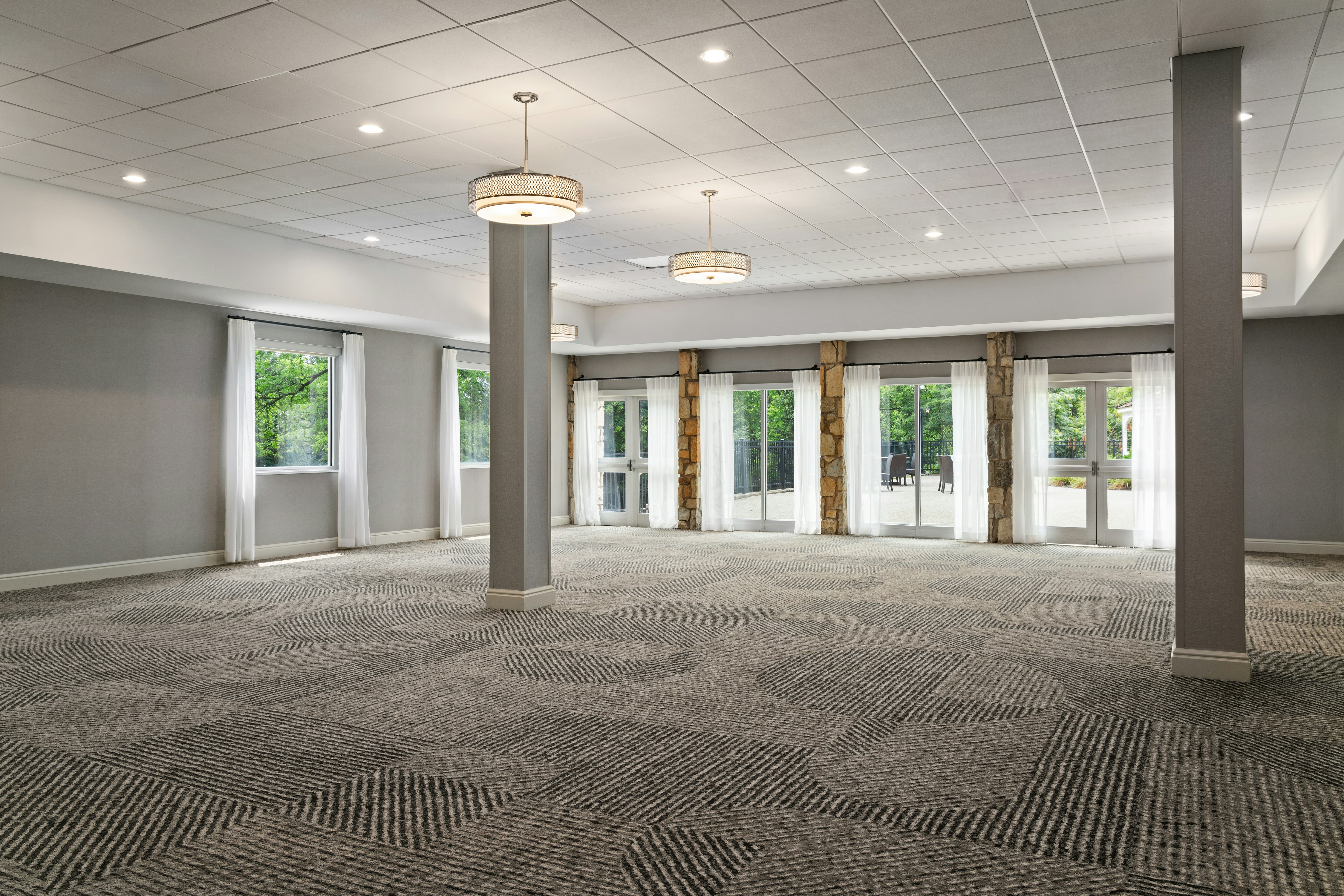 Doubletree By Hilton Pittsburgh Airport 19/20