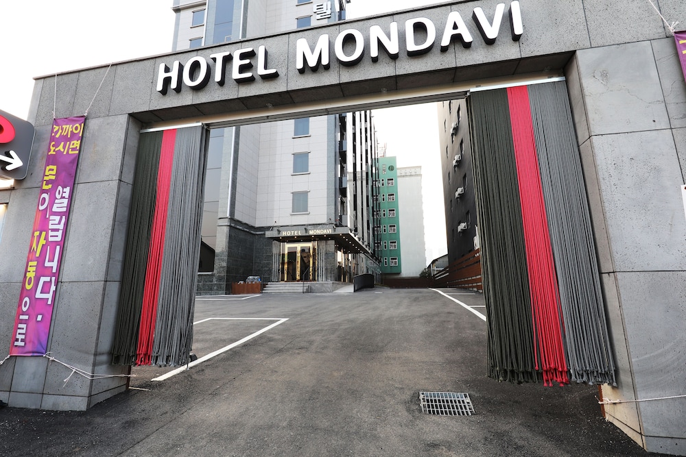 Hotel Mondavi 40/50