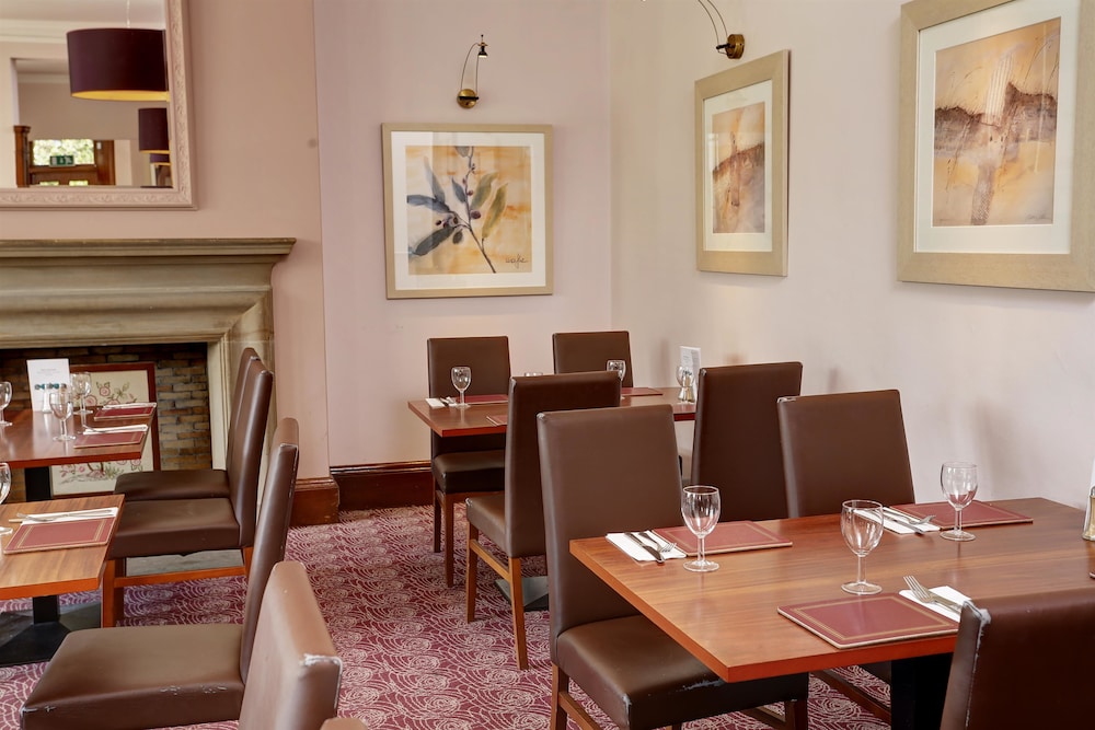 Best Western Balgeddie House Hotel 54/63
