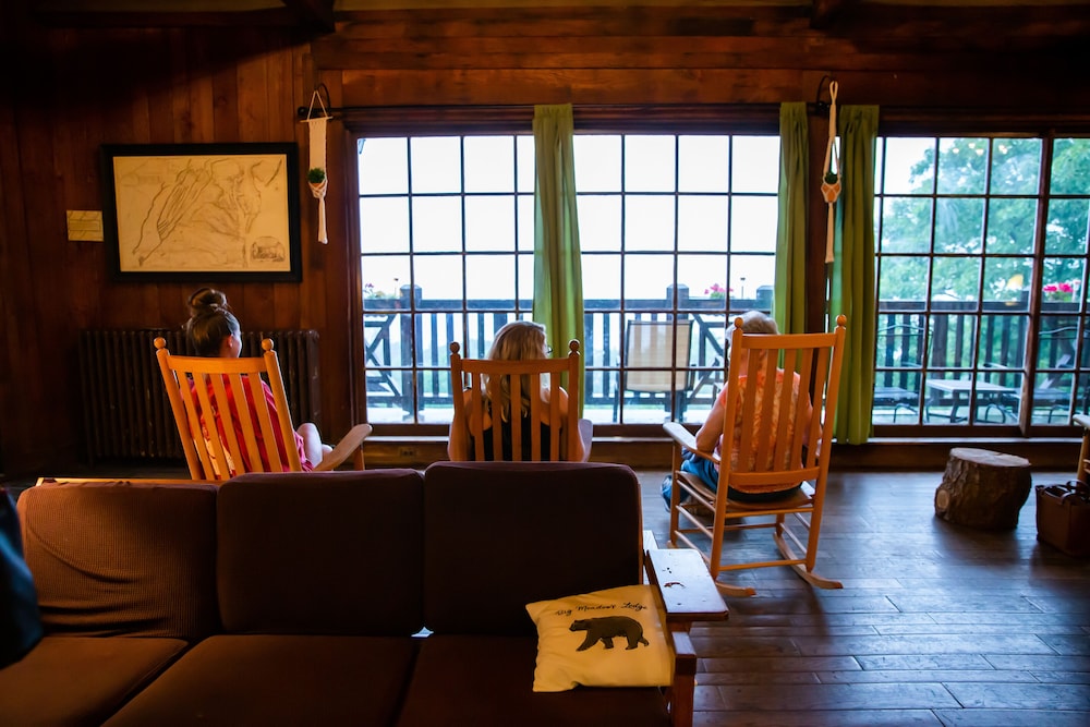 Big Meadows Lodge 23/33