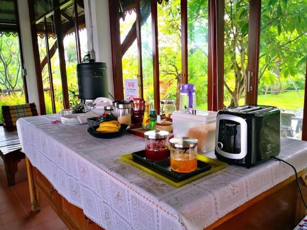 Khum Nakhon Hotel 29/47