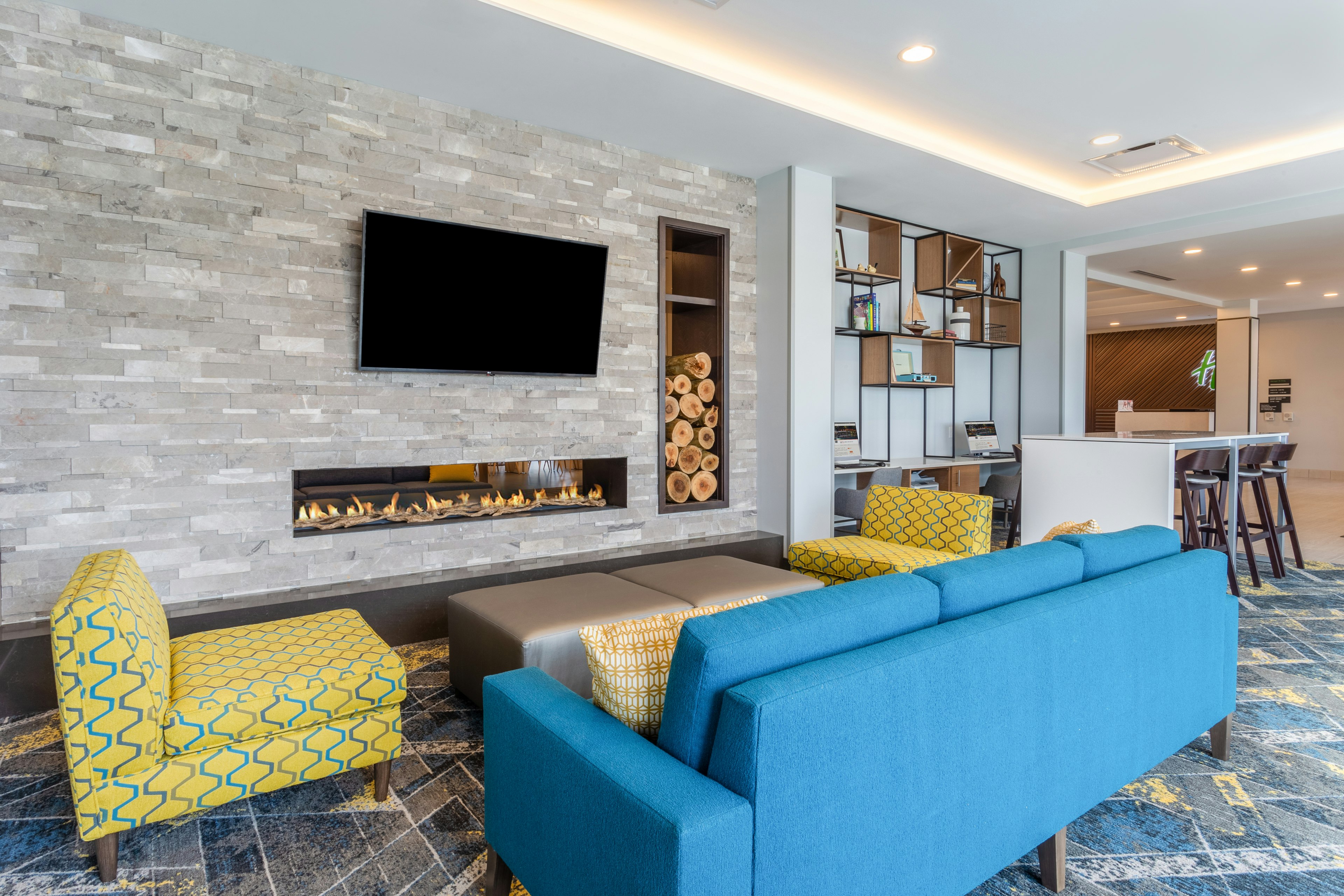 Holiday Inn & Suites Cedar Falls - Waterloo Event Ctr 26/50