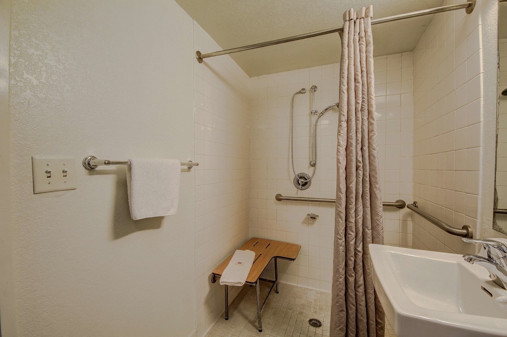 Motel6 San Antonio, TX - Fort Sam Houston 24/61