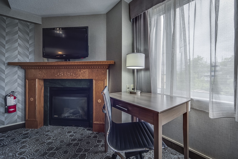 Monte Carlo Inn Markham 59/68