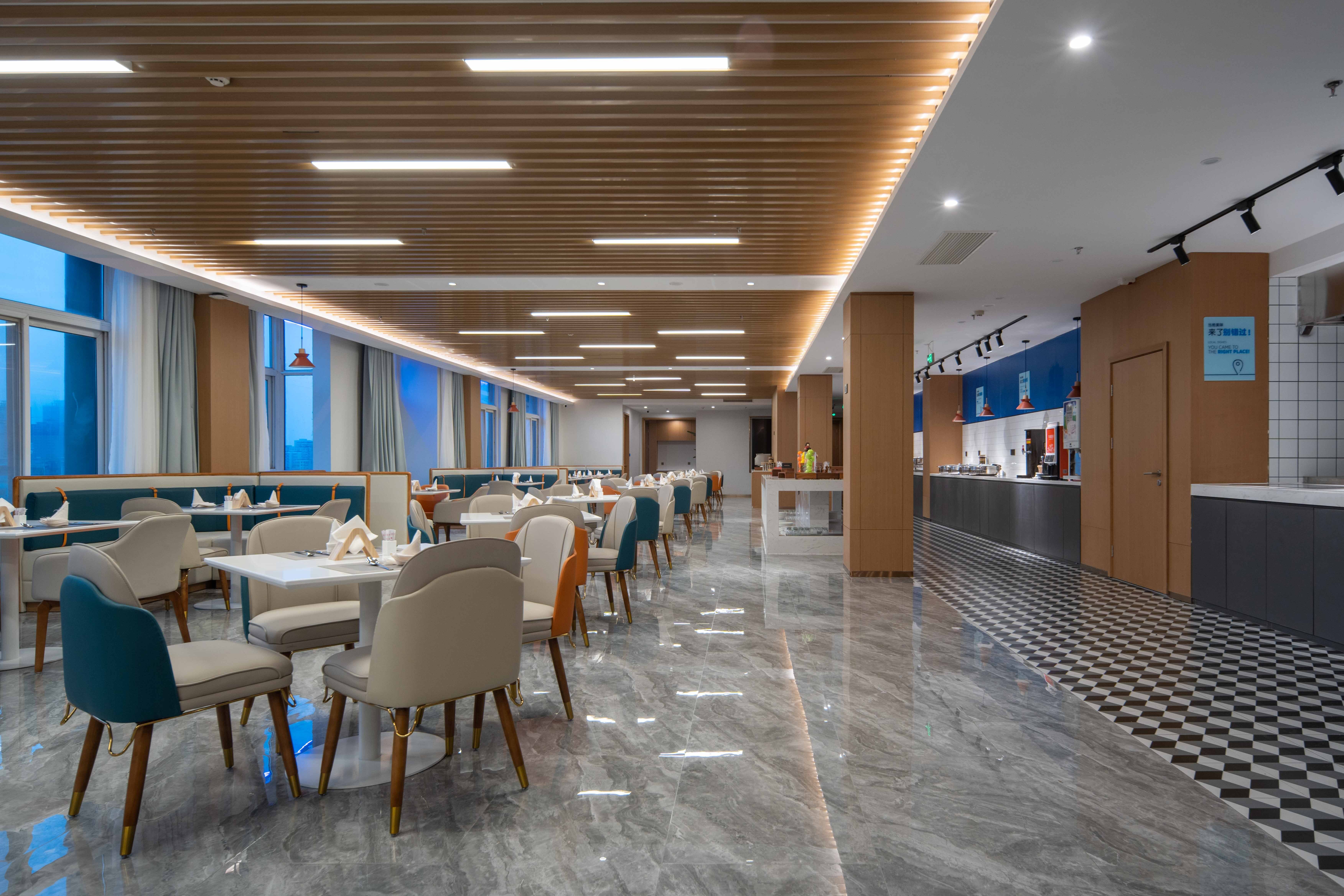 Holiday Inn Express ZHENGZHOU GUANCHENG 12/17