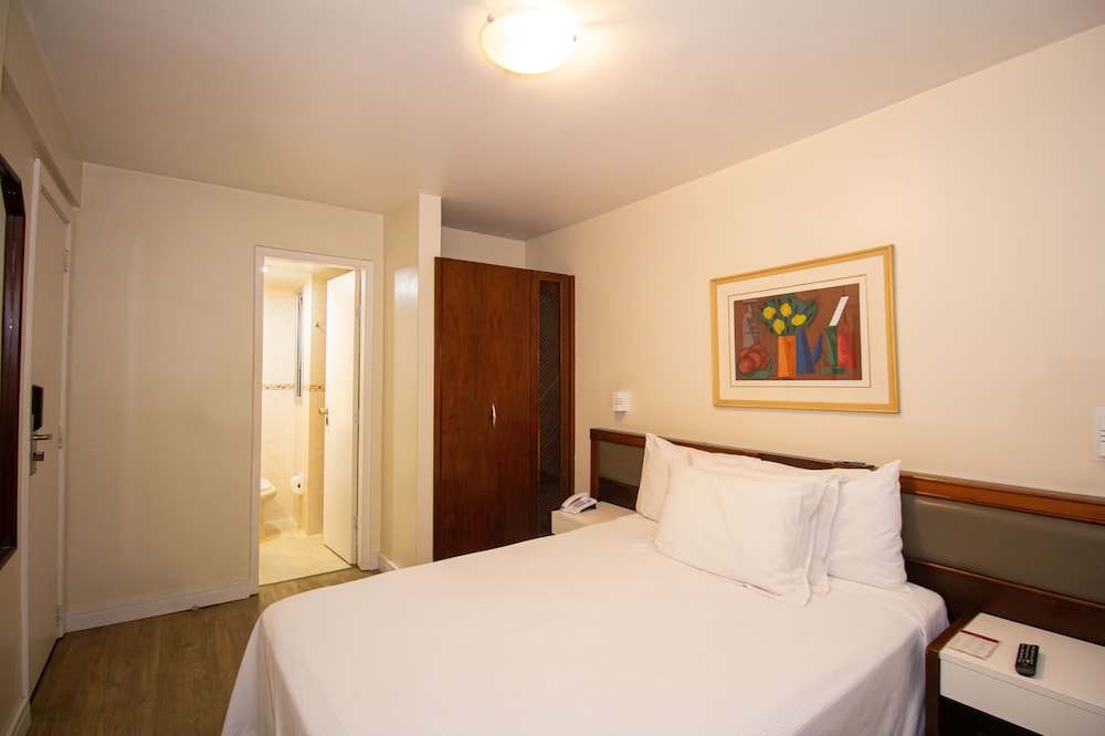 Trevi Hotel & Business 11/67