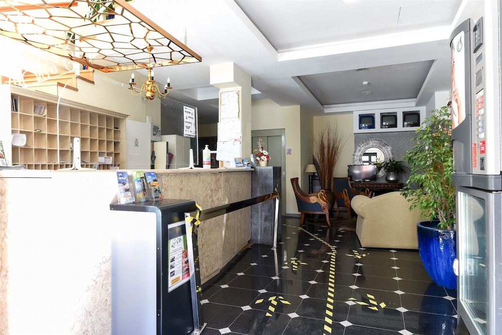 Hotel Residencial Colombo 8/50