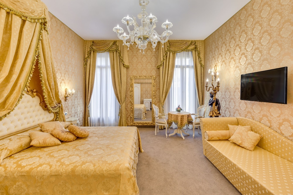 Residenza Veneziana 12/21