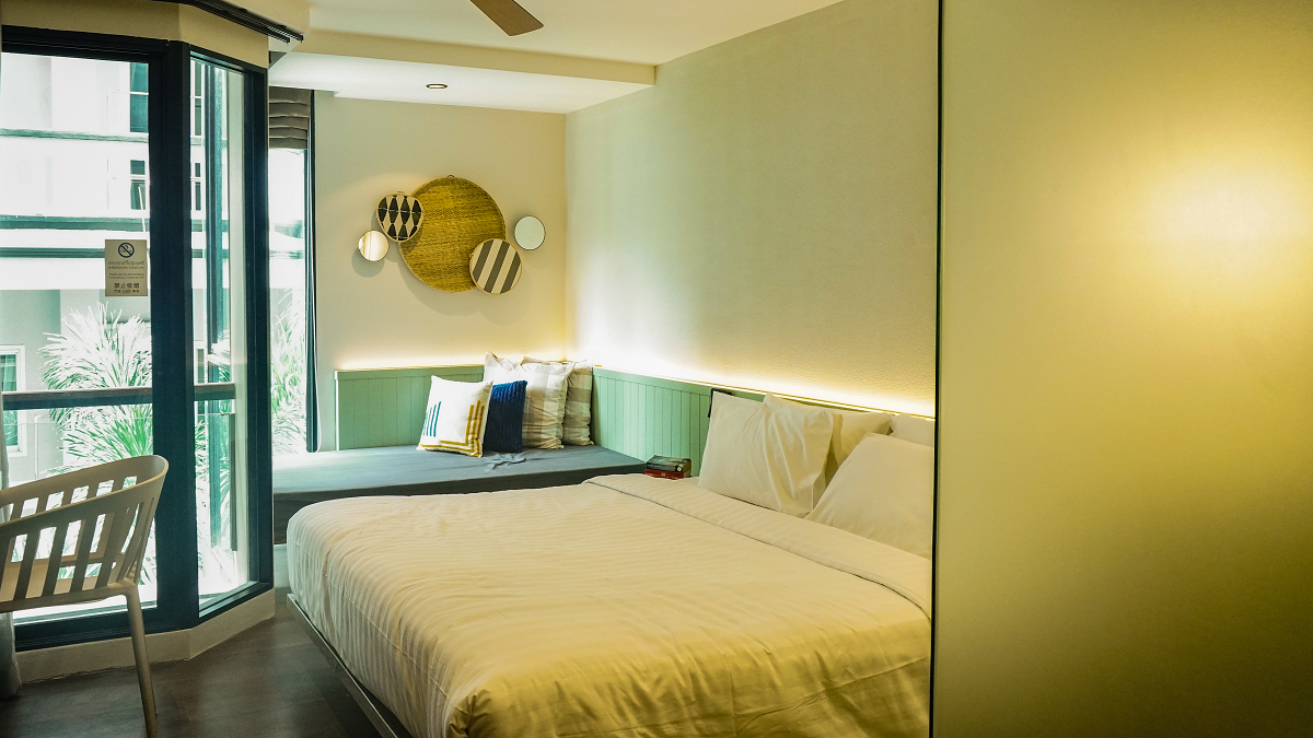 Studio, Queen Bed
