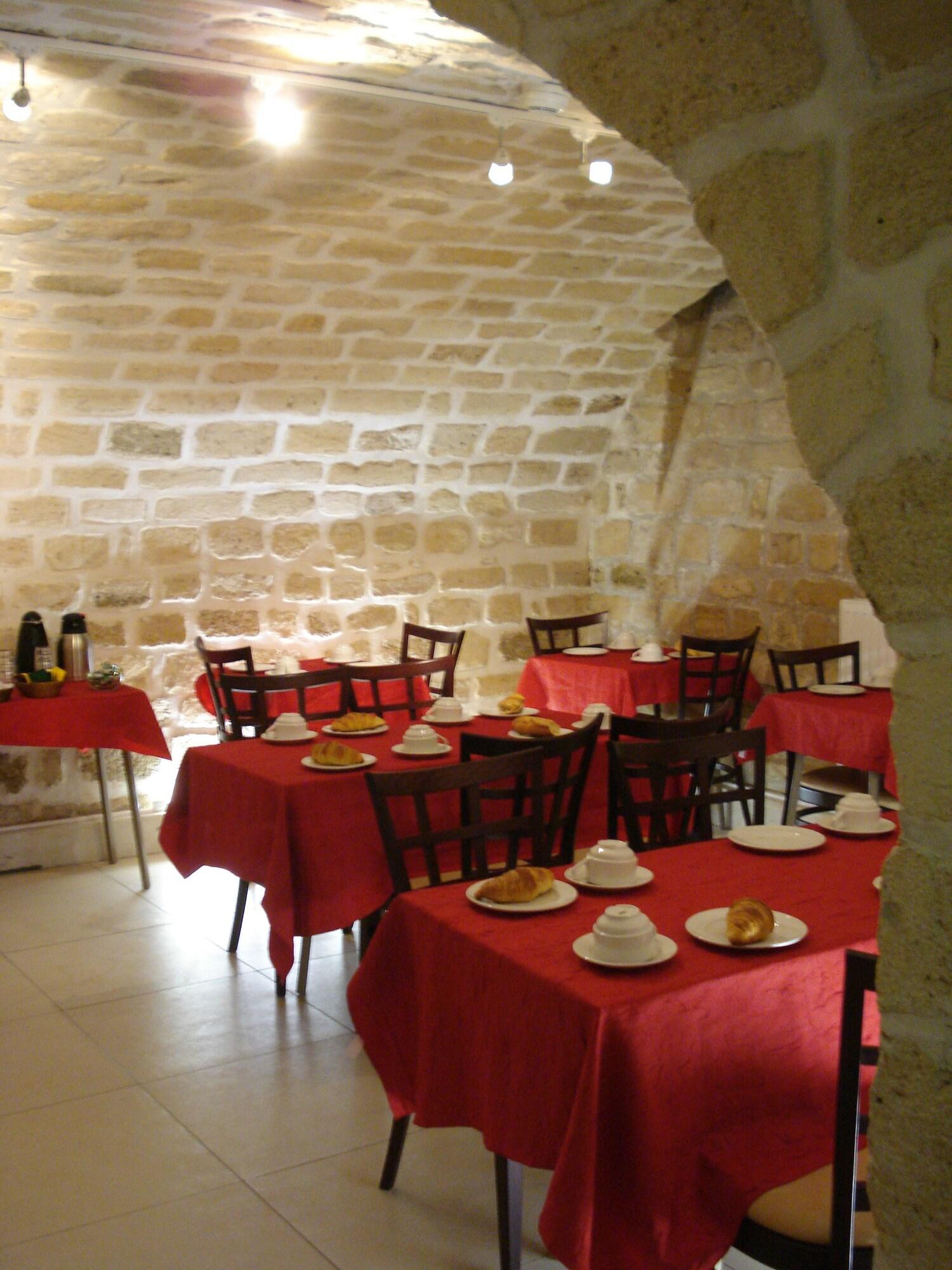 Hotel De Reims 83/91