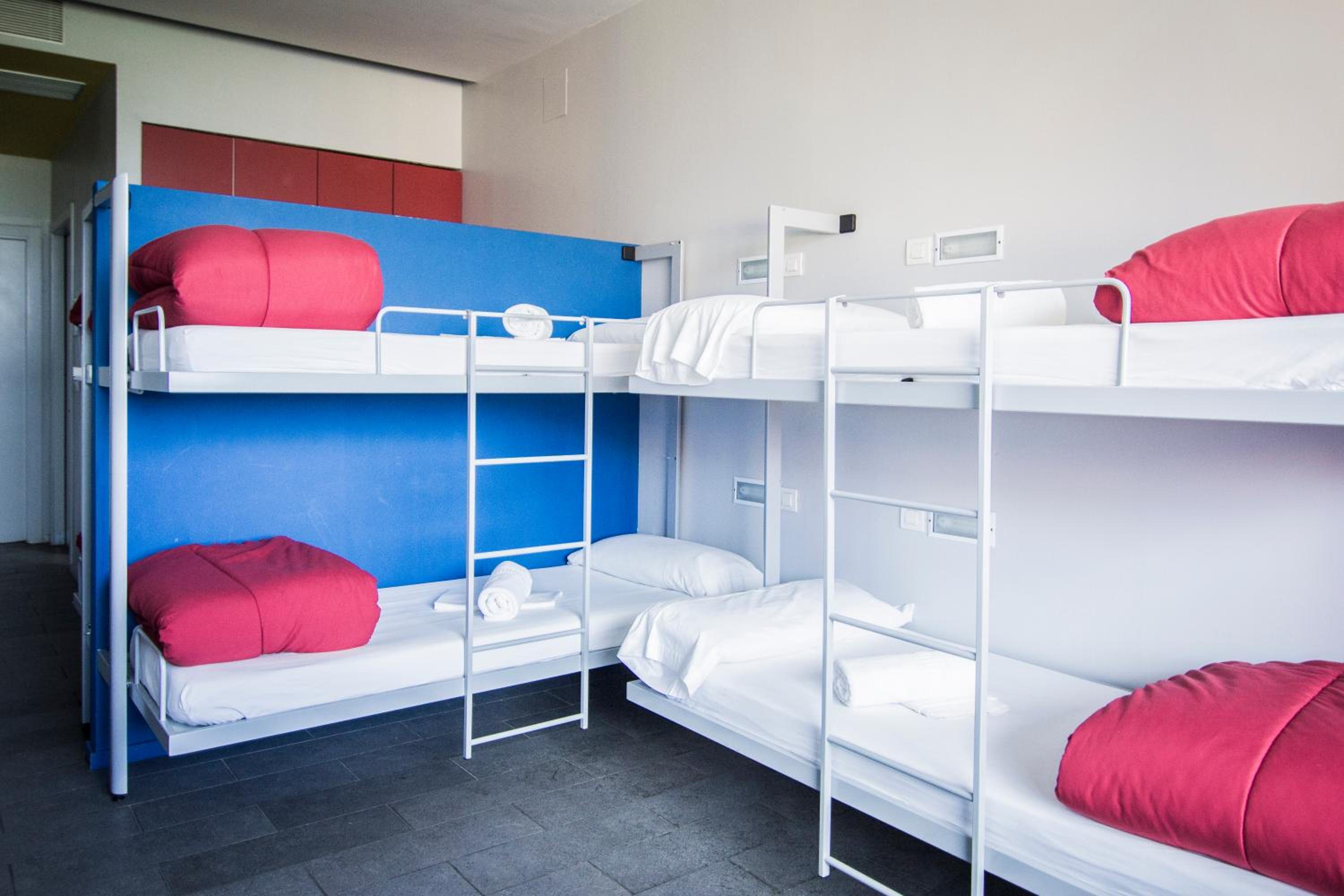 Room, Triple, 2 Bunk Beds