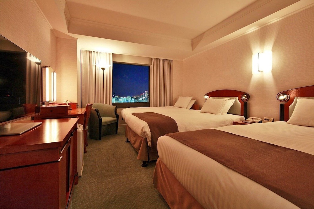 Standard Twin with 1 Extra Bed