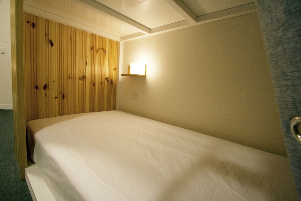 Book Home Gyeongju 34/60