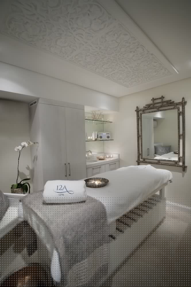 The Twelve Apostles Hotel And Spa 15/65