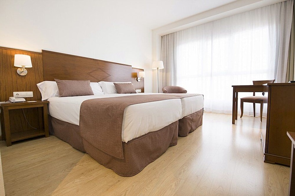 Hotel Albufera 6/28