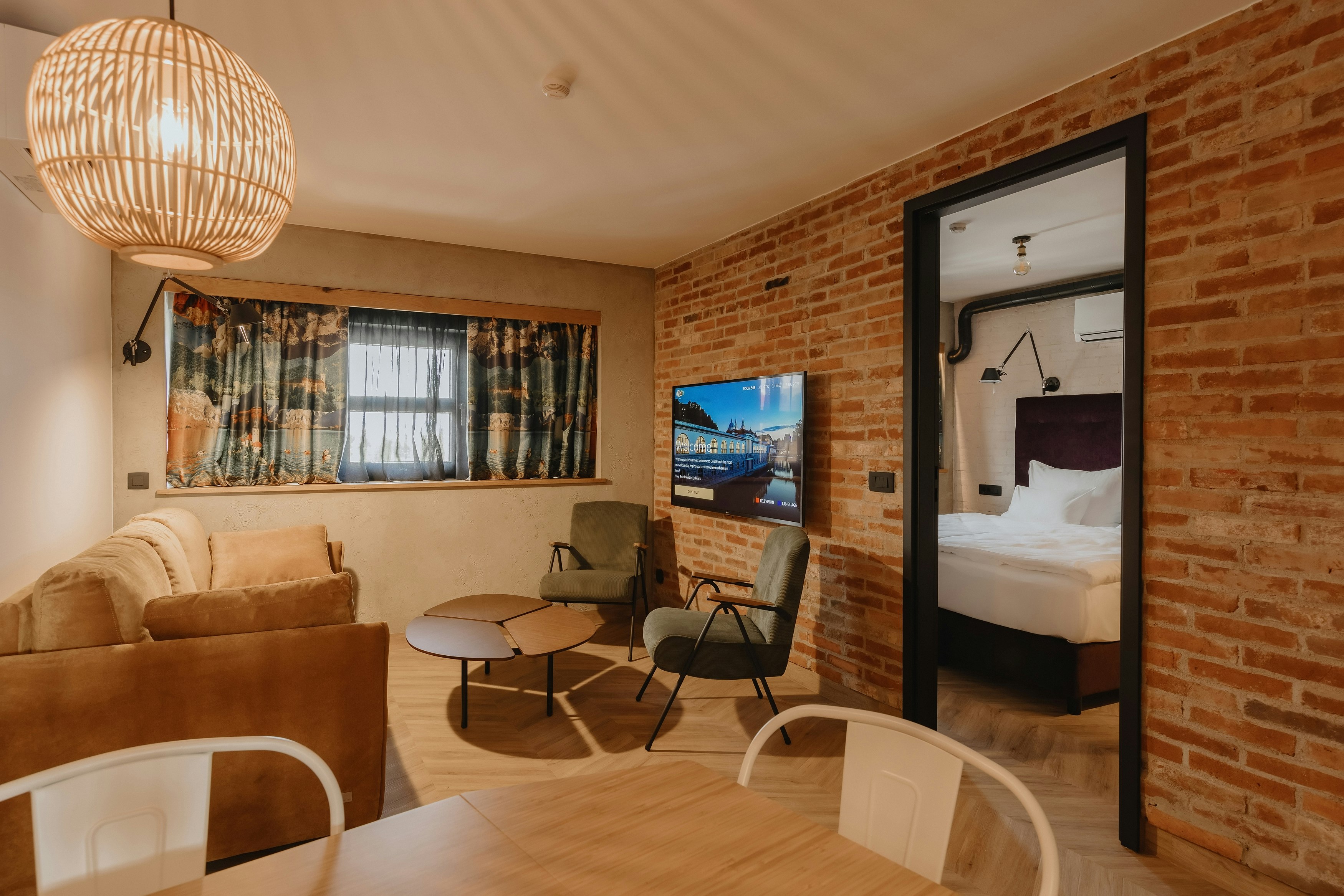 One66 Hotel 8/11
